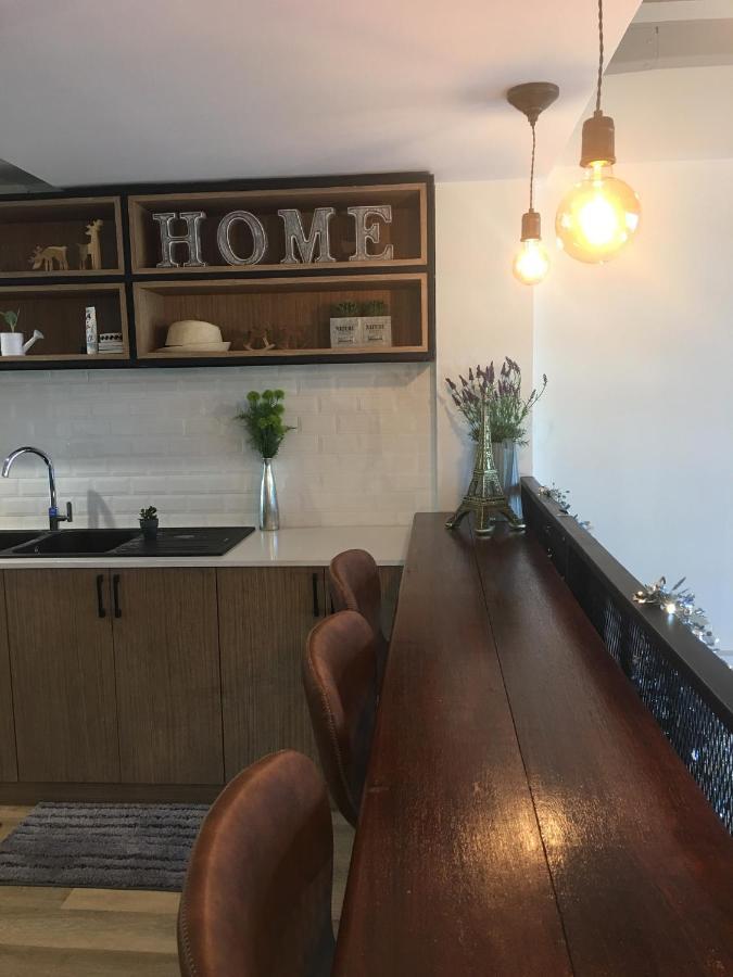 Tree​ For​ Rest​ Poshtel Hostel Bangkok Bagian luar foto
